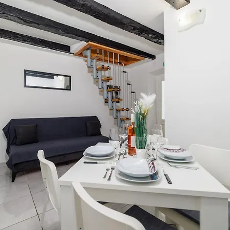 Lozann Apartment *