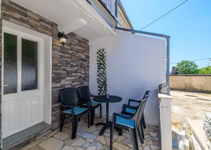 Lozann Appartement Povile